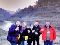 Nesses três anos cuidando de nossas férias, você foi simplesmente sensacional, eficiente e amiga.